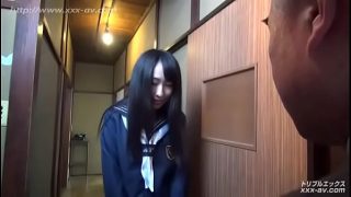 Squidpis – Uncensored Horny old japanese guy fucks hot girlfriend and teaches her daughter